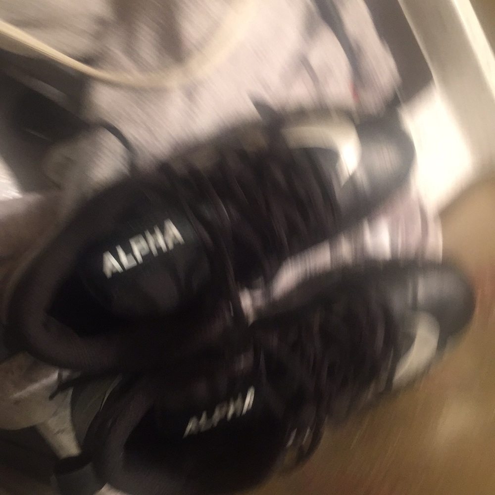 Football cleats - Picture 1 of 1